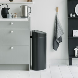 Brabantia Touch Bin vippelågsspand 40L Matt Black