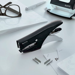 Leitz 5547 hæftetang sort