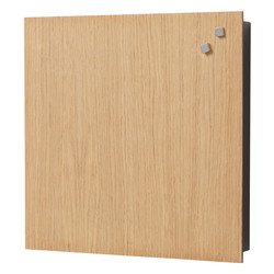 NAGA magnetisk glas nøgleskab 5x30x30cm egefiner