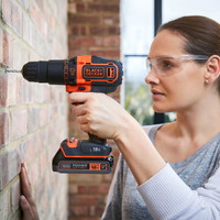 Black+Decker slagboremaskine m/tilbehør