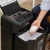 Fellowes AutoMax 80M makulator 4x12mm P4 17L sort