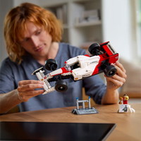 LEGO McLaren MP4/4 & Ayrton Senne 693 dele